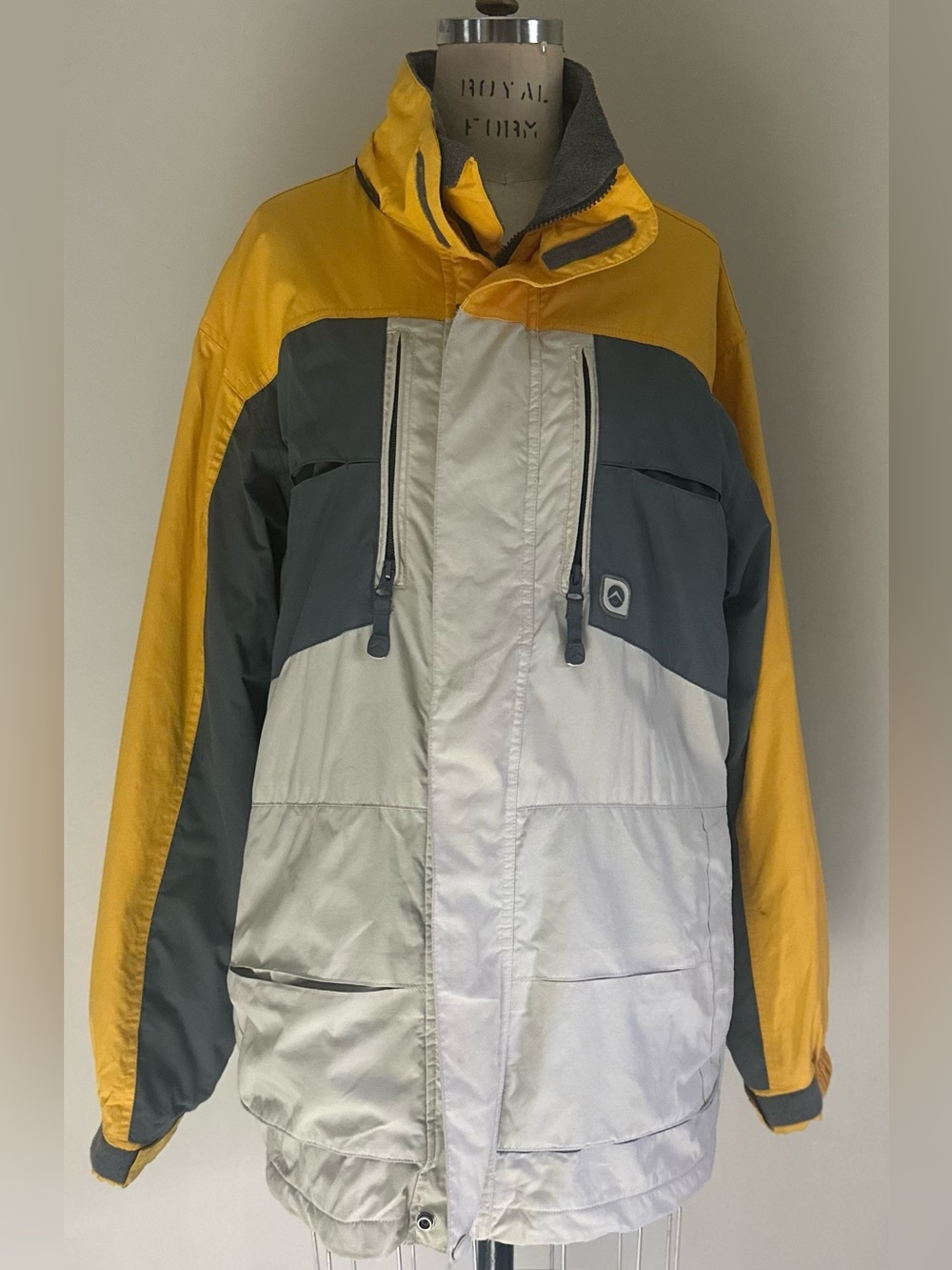 American Eagle Superpipe Board Jacket Yellow Gray